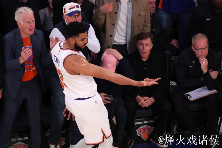 福克斯狂砍60分仍难救主,国王不敌森林狼,尼克斯惊险击败篮网 福克斯狂砍60分仍难救主,国王不敌森林狼,尼克斯惊险击败篮网