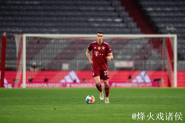 德甲-莱万穆勒破门屈桑斯世界波 拜仁4-0胜狼堡 德甲-莱万穆勒破门屈桑斯世界波 拜仁4-0胜狼堡